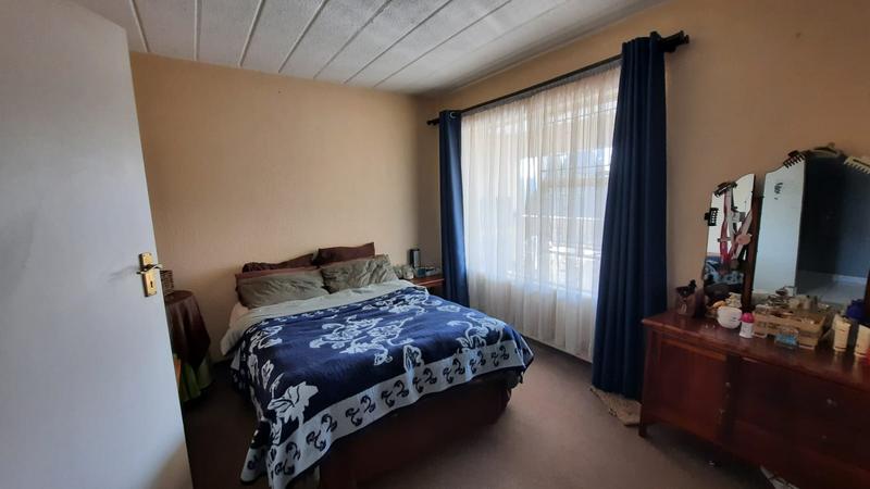 2 Bedroom Property for Sale in Vaalpark Free State